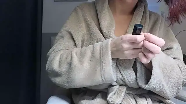 Snapshot of Loona-Lexxington chatting on 10/22/25, 04:07 Loona-Lexxington online show from 10/22/25, 04:07