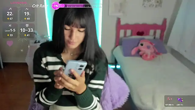 cute roxy online show from 12/06/24, 08:07