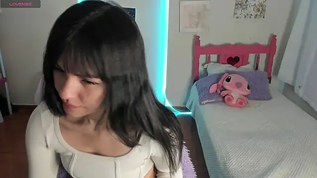 cute roxy online show from 01/20/25, 12:25