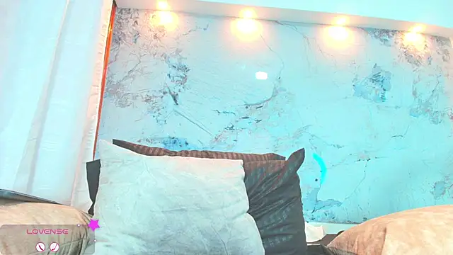 Natasha Colins1 online show from 02/24/25, 04:26