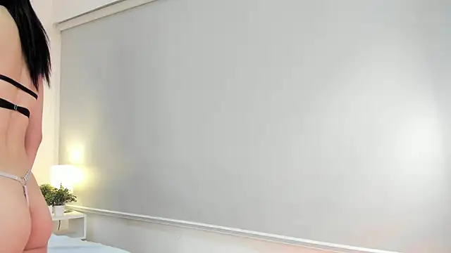 isa molly online show from 12/17/24, 12:45