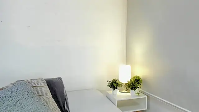 isa molly online show from 02/26/25, 12:16