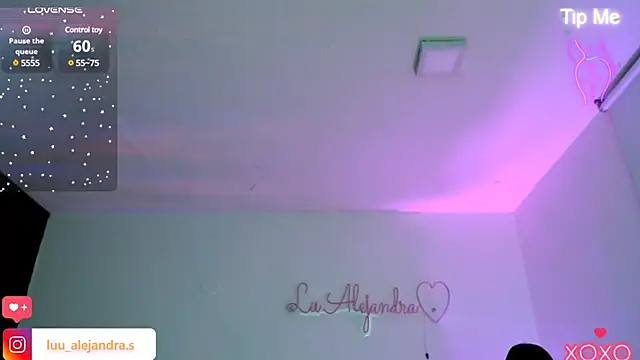 Snapshot of alee_lenoxx chatting on 02/16/25, 05:37 alee lenoxx online show from 02/16/25, 05:37