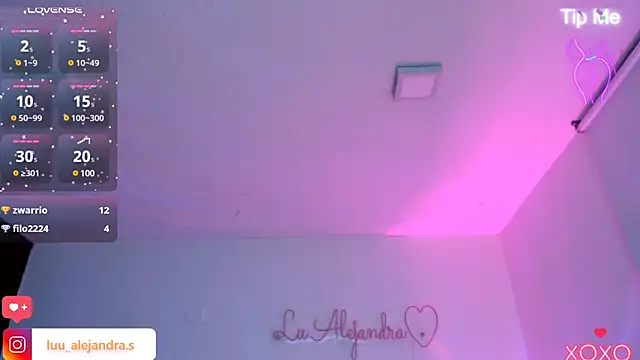 Snapshot of alee_lenoxx chatting on 02/20/25, 09:55 alee lenoxx online show from 02/20/25, 09:55