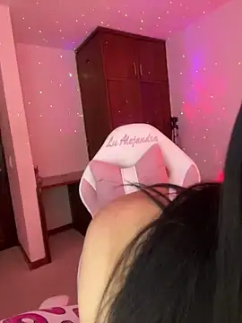 Snapshot of alee_lenoxx chatting on 03/01/25, 07:41 alee lenoxx online show from 03/01/25, 07:41