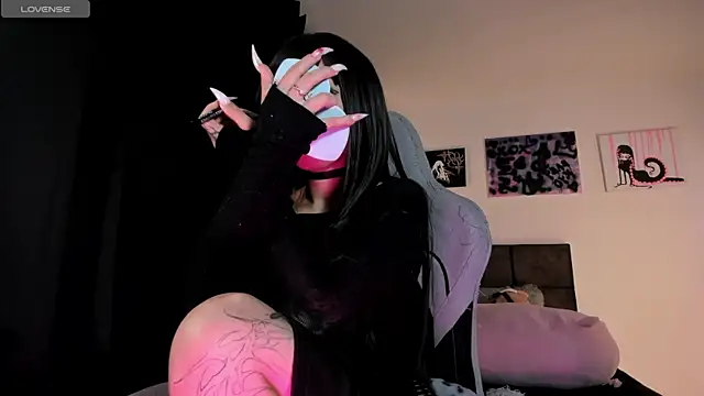Snapshot of satanbabee chatting on 07/01/26, 11:26 satanbabee online show from 07/01/26, 11:26