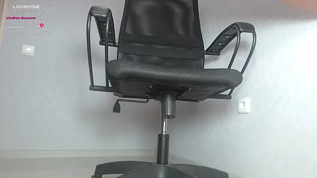 blondiana13 online show from 01/29/25, 12:56