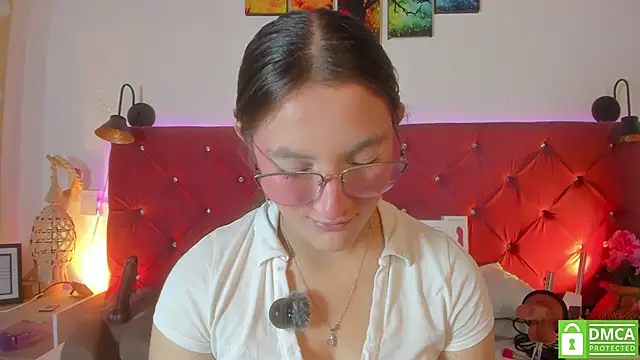 Ruth harvey  online show from 03/26/26, 01:17