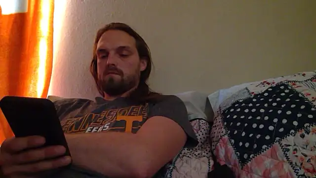 Snapshot of VitaminmanFL chatting on 12/07/24, 01:18 VitaminmanFL online show from 12/07/24, 01:18