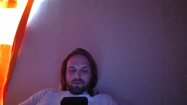 Snapshot of VitaminmanFL chatting on 12/14/24, 04:31 VitaminmanFL online show from 12/14/24, 04:31