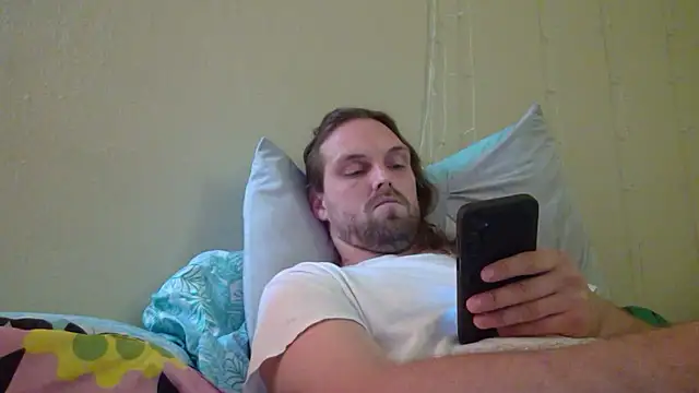 Snapshot of VitaminmanFL chatting on 12/24/24, 06:39 VitaminmanFL online show from 12/24/24, 06:39