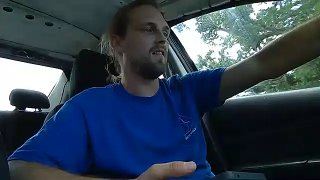 Snapshot of VitaminmanFL chatting on 09/15/25, 05:02 VitaminmanFL online show from 09/15/25, 05:02