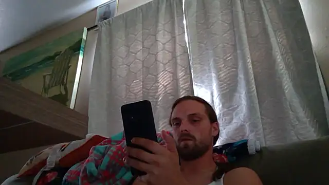 Snapshot of VitaminmanFL chatting on 09/17/25, 03:03 VitaminmanFL online show from 09/17/25, 03:03