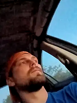 Snapshot of VitaminmanFL chatting on 10/20/25, 11:21 VitaminmanFL online show from 10/20/25, 11:21