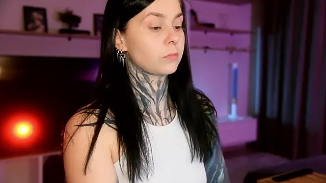 Snapshot of AcidPie chatting on 04/08/26, 08:20 AcidPie online show from 04/08/26, 08:20