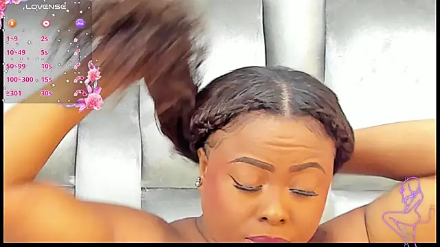 CamilaBenitez online show from 10/13/25, 11:16