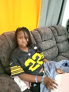 Snapshot of carenic chatting on 10/22/25, 05:56 carenic online show from 10/22/25, 05:56