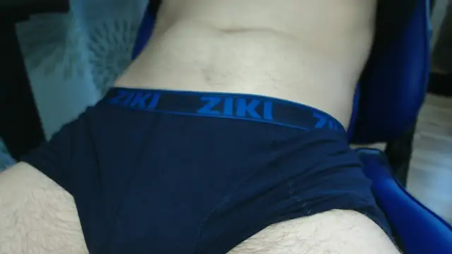 Snapshot of Jonnyyy18teen chatting on 03/15/25, 02:12 Jonnyyy18teen online show from 03/15/25, 02:12