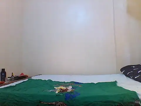 Snapshot of princess-cutie12 chatting on 07/13/26, 10:07 princess-cutie12 online show from 07/13/26, 10:07