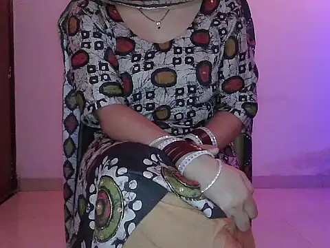 Snapshot of AMBIKA-MISHRA99 chatting on 10/31/25, 09:54 AMBIKA-MISHRA99 online show from 10/31/25, 09:54