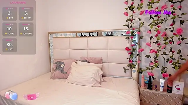 Vicky Freedom online show from 12/19/24, 02:23