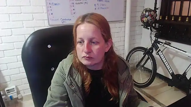 Snapshot of ViioletaMora chatting on 02/13/25, 07:31 ViioletaMora online show from 02/13/25, 07:31