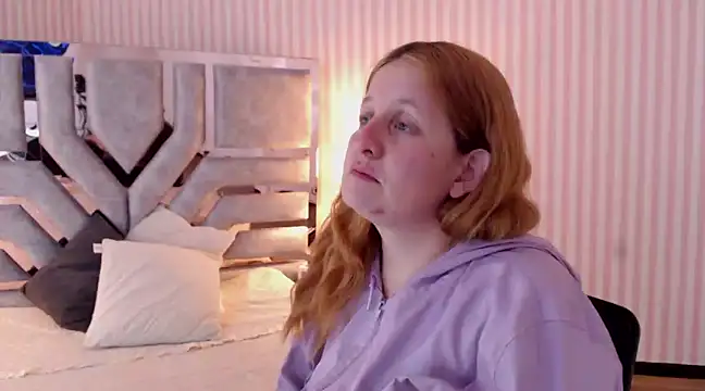 Snapshot of ViioletaMora chatting on 02/23/25, 08:55 ViioletaMora online show from 02/23/25, 08:55