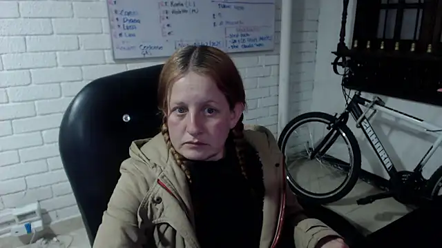 Snapshot of ViioletaMora chatting on 02/26/25, 03:32 ViioletaMora online show from 02/26/25, 03:32