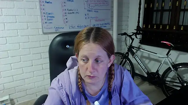 Snapshot of ViioletaMora chatting on 02/28/25, 03:59 ViioletaMora online show from 02/28/25, 03:59