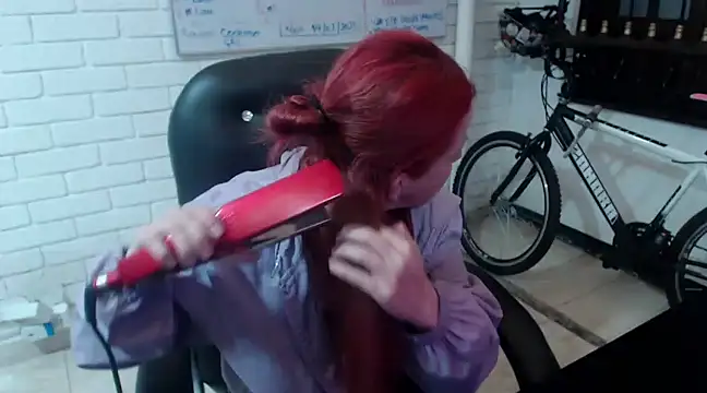 Snapshot of ViioletaMora chatting on 03/02/25, 07:56 ViioletaMora online show from 03/02/25, 07:56