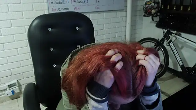 Snapshot of ViioletaMora chatting on 03/07/25, 07:41 ViioletaMora online show from 03/07/25, 07:41