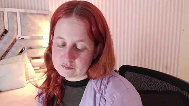 Snapshot of ViioletaMora chatting on 03/08/25, 09:40 ViioletaMora online show from 03/08/25, 09:40