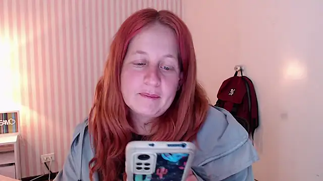 Snapshot of ViioletaMora chatting on 03/14/25, 02:53 ViioletaMora online show from 03/14/25, 02:53