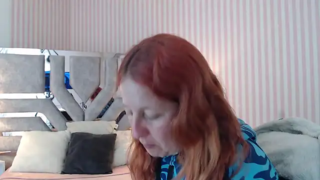 Snapshot of ViioletaMora chatting on 03/16/25, 08:11 ViioletaMora online show from 03/16/25, 08:11