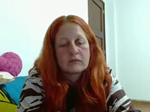 Snapshot of ViioletaMora chatting on 09/26/25, 05:11 ViioletaMora online show from 09/26/25, 05:11