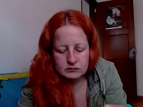 Snapshot of ViioletaMora chatting on 09/28/25, 08:03 ViioletaMora online show from 09/28/25, 08:03