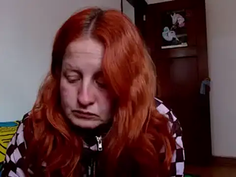 Snapshot of ViioletaMora chatting on 10/02/25, 05:42 ViioletaMora online show from 10/02/25, 05:42