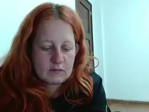 Snapshot of ViioletaMora chatting on 10/03/25, 05:48 ViioletaMora online show from 10/03/25, 05:48