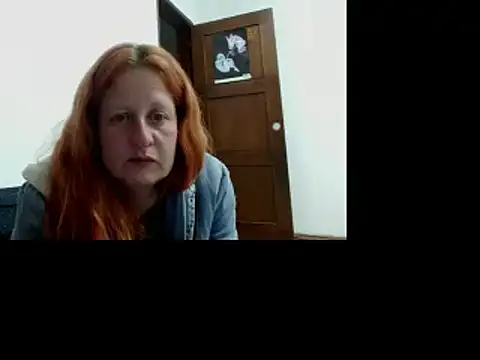 Snapshot of ViioletaMora chatting on 10/09/25, 04:54 ViioletaMora online show from 10/09/25, 04:54