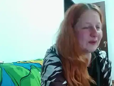 Snapshot of ViioletaMora chatting on 11/04/25, 01:05 ViioletaMora online show from 11/04/25, 01:05