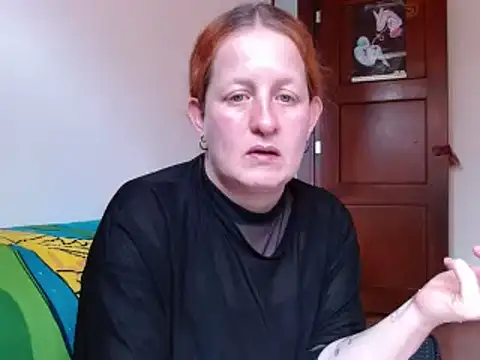 Snapshot of ViioletaMora chatting on 11/18/25, 06:01 ViioletaMora online show from 11/18/25, 06:01