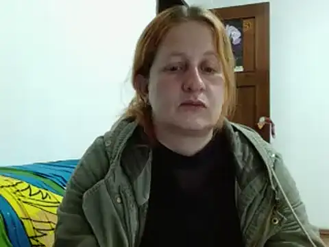 Snapshot of ViioletaMora chatting on 11/20/25, 11:04 ViioletaMora online show from 11/20/25, 11:04