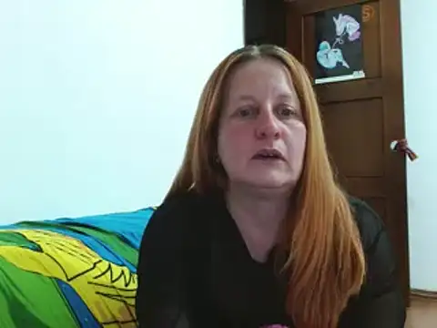 Snapshot of ViioletaMora chatting on 11/24/25, 11:15 ViioletaMora online show from 11/24/25, 11:15