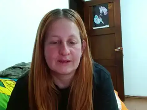 Snapshot of ViioletaMora chatting on 11/28/25, 06:27 ViioletaMora online show from 11/28/25, 06:27