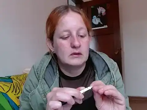 Snapshot of ViioletaMora chatting on 12/04/25, 09:34 ViioletaMora online show from 12/04/25, 09:34