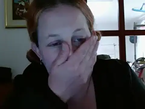 Snapshot of ViioletaMora chatting on 12/13/25, 07:53 ViioletaMora online show from 12/13/25, 07:53