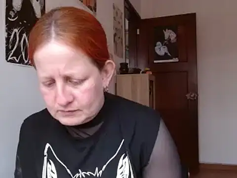 Snapshot of ViioletaMora chatting on 02/04/26, 04:57 ViioletaMora online show from 02/04/26, 04:57