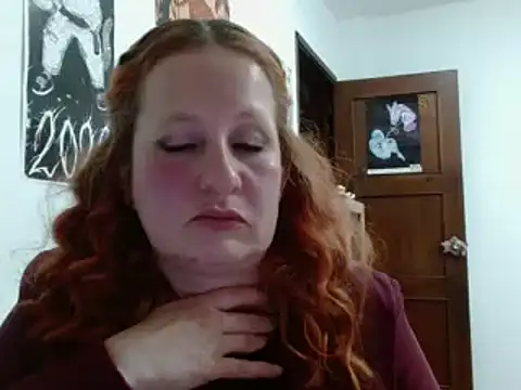 Snapshot of ViioletaMora chatting on 02/18/26, 02:40 ViioletaMora online show from 02/18/26, 02:40