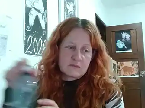 Snapshot of ViioletaMora chatting on 03/03/26, 01:56 ViioletaMora online show from 03/03/26, 01:56