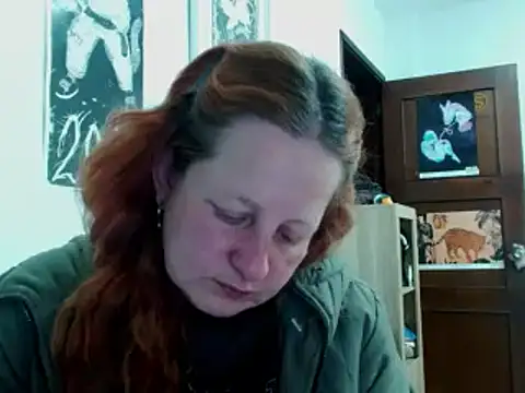 Snapshot of ViioletaMora chatting on 03/10/26, 12:04 ViioletaMora online show from 03/10/26, 12:04